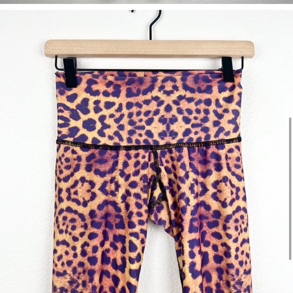 TEEKI Purple Awakening Hot Pant Leopard Print Leggings, Full Length, Size XS - Picture 4 of 5